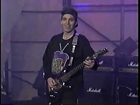 Joe Satriani on the Tonight Show with Jay Leno (1992)