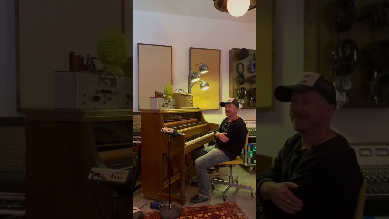 I’d love to know how to write a Foy Vance song. Any teachers?