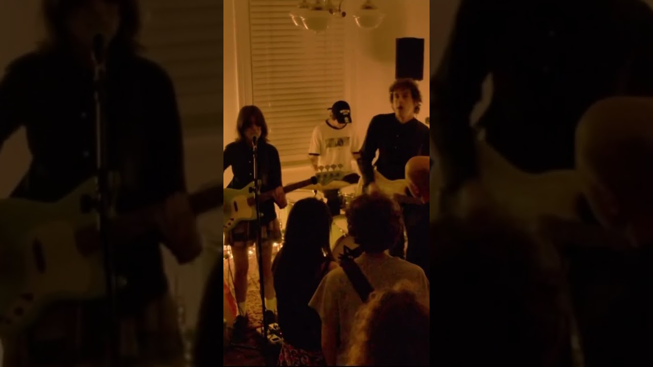 Dream pop house show in Redfern, Sydney #houseshow #sydney #livemusic #ontour