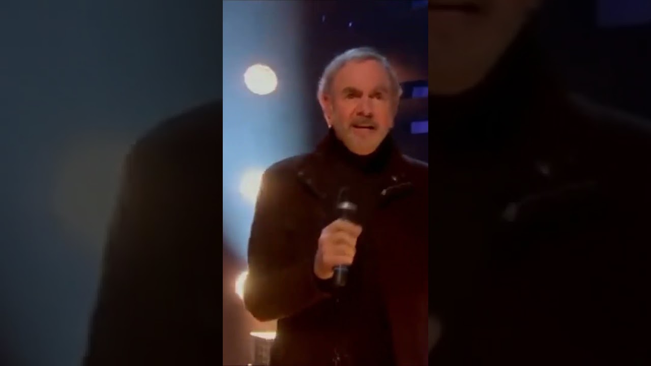 Neil shows us what a little bit of love can do ❤️ ~ Team Neil #NeilDiamond #MelodyRoad