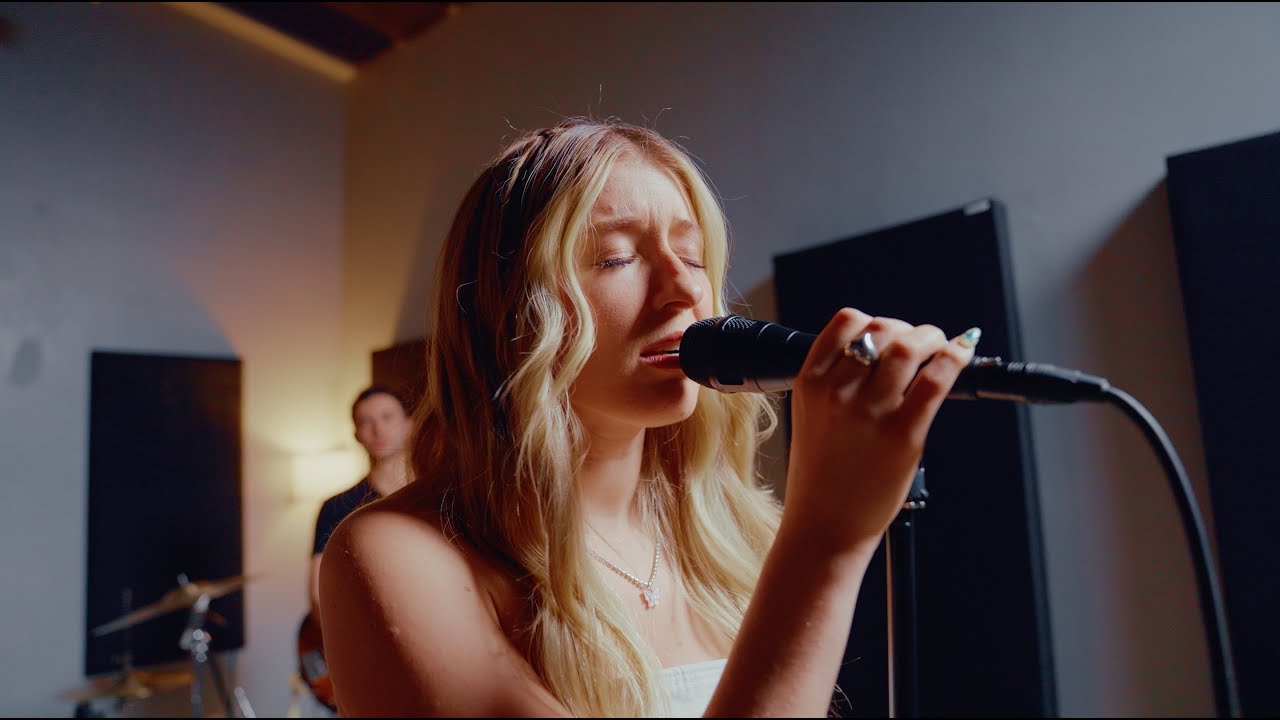 Alexa Cappelli - Replicate You (Live)