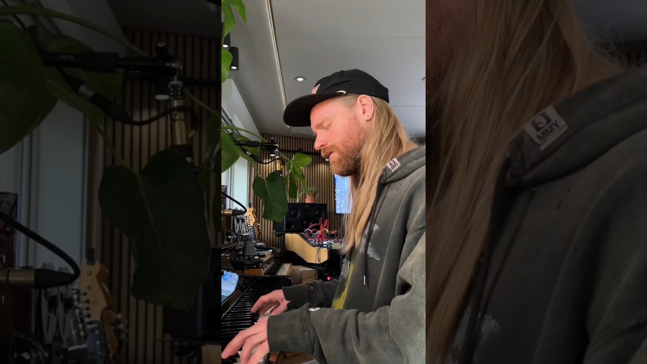 White Lies on piano (that I taught myself the night before lol) | #Shorts