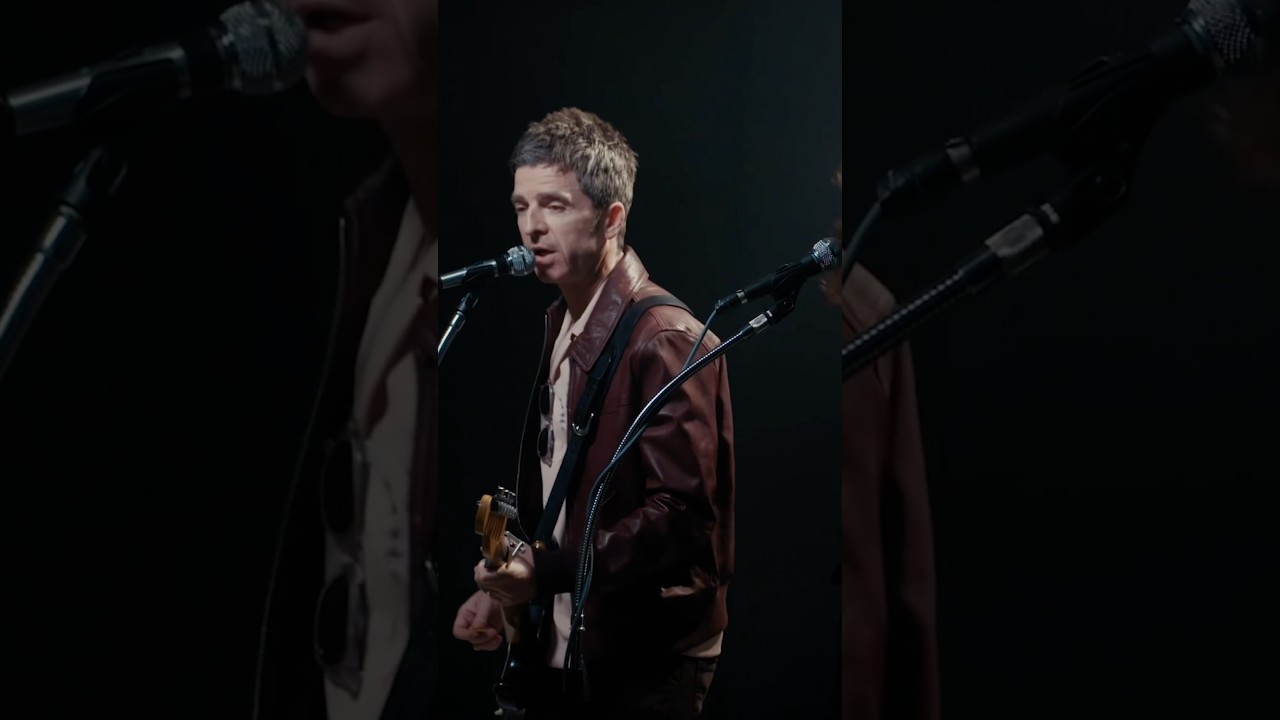 ‘Black Star Dancing’ is 6 ✶ Watch the full BTS here 👉https://NoelGallagher.lnk.to/bsdbts